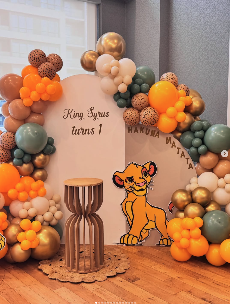 Lion King first birthday balloon backdrop
